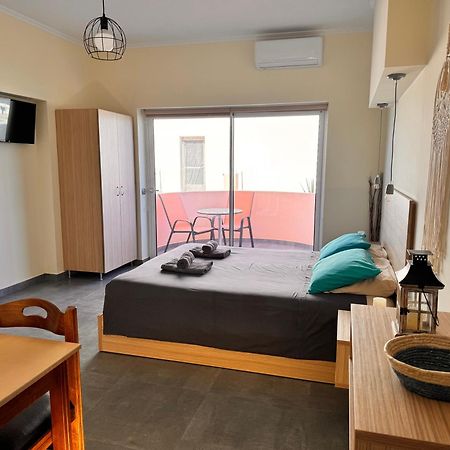 Callista Sea View Or Garden 基萨莫斯 外观 照片
