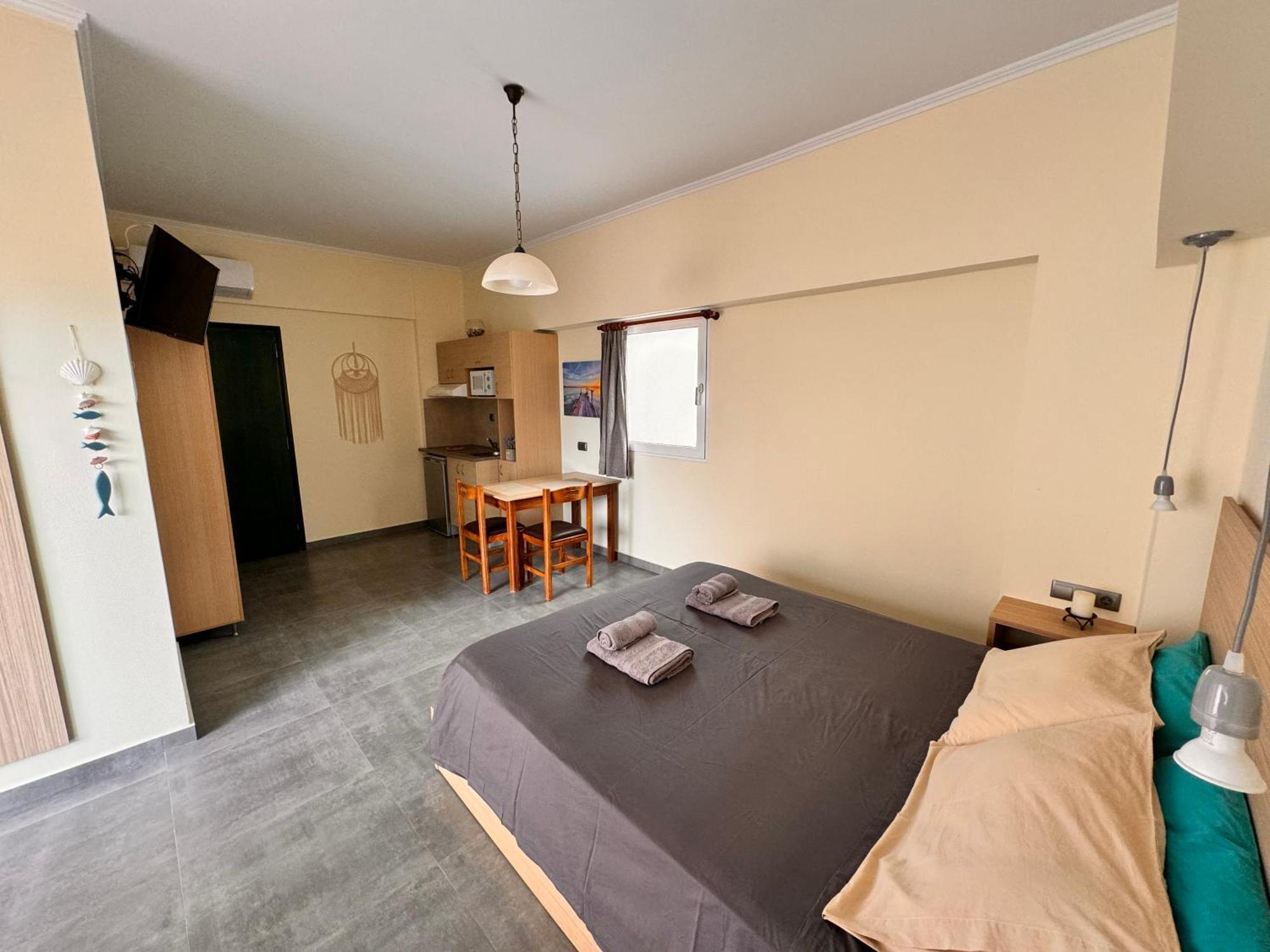 Callista Sea View Or Garden 基萨莫斯 外观 照片