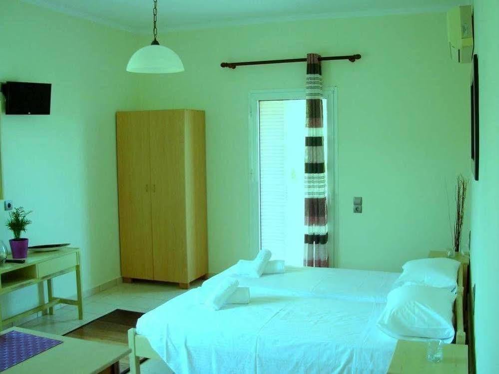 Callista Sea View Or Garden 基萨莫斯 外观 照片